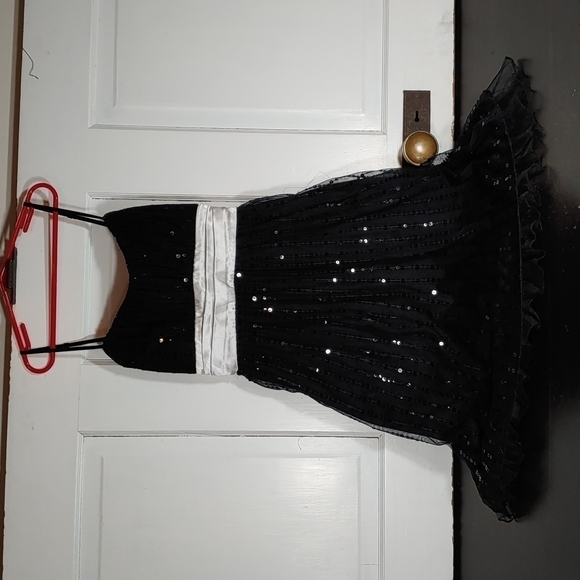 Black Sequin Party Dress with White Tie Sash Size Medium - Picture 1 of 4